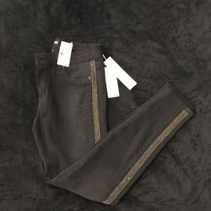 HUDSON New w/ tags Black Ankle Embellished Jeans